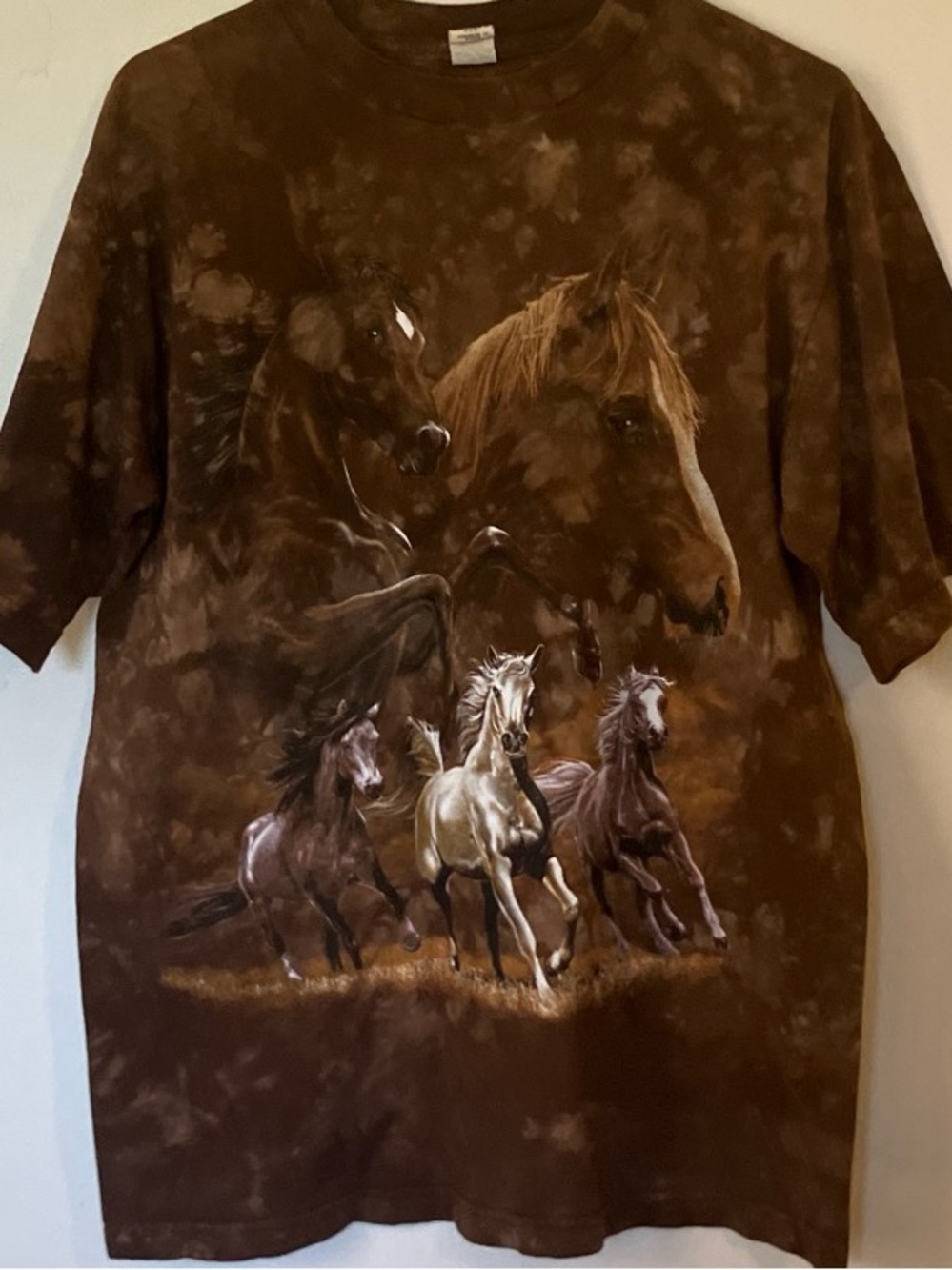 Vintage 90s horse graphic t-shirt brown tie dye size medium